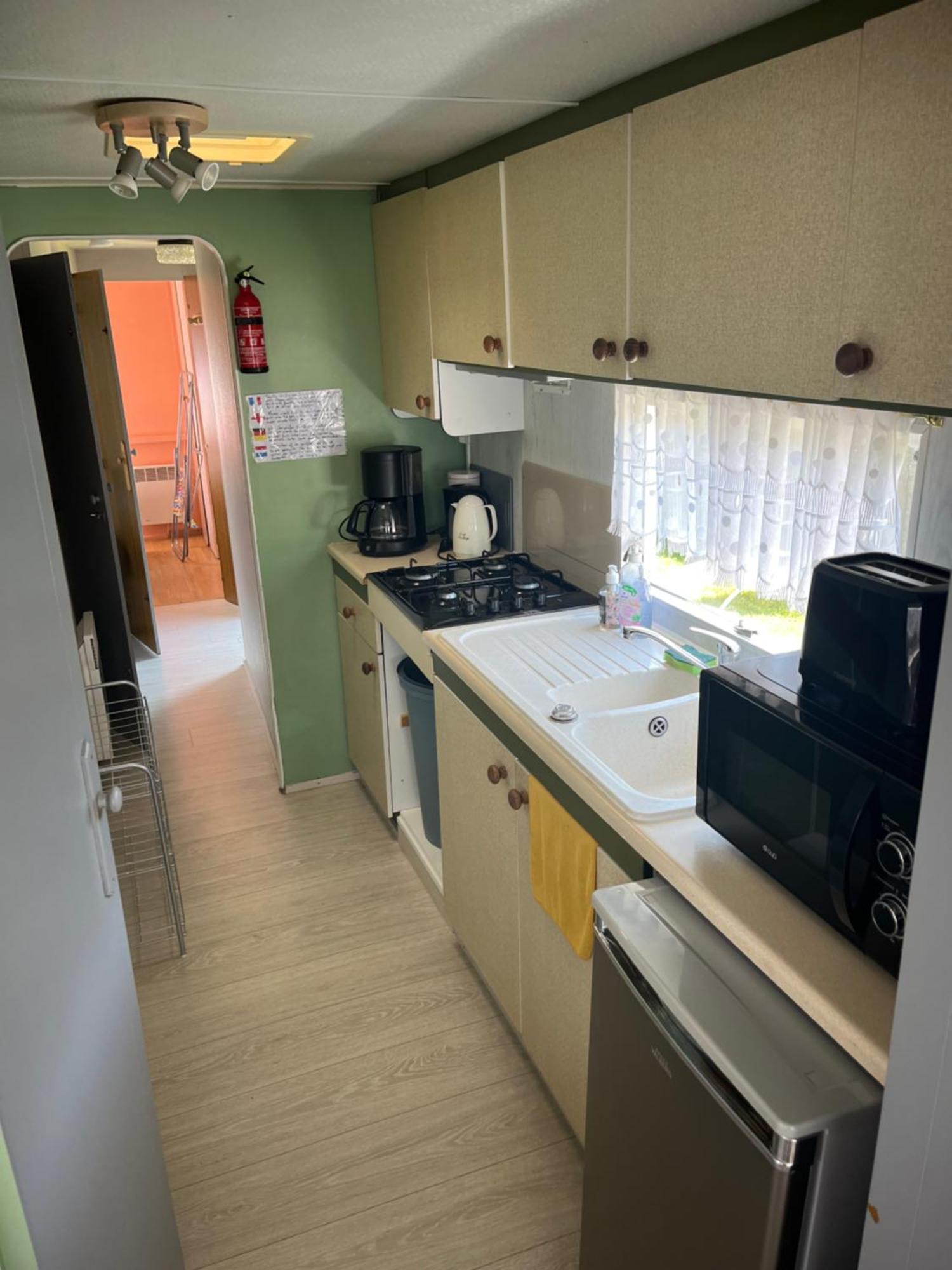 Le Familly Team Hotel Ardres Ngoại thất bức ảnh
